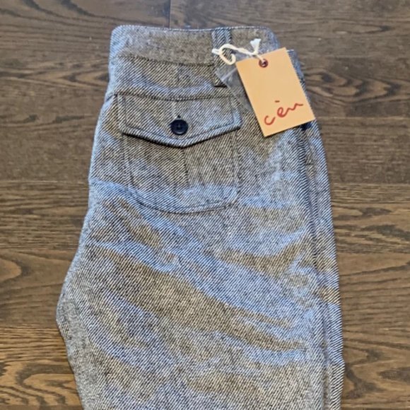 NEW -ceu -  3/4 pants - Picture 2 of 7